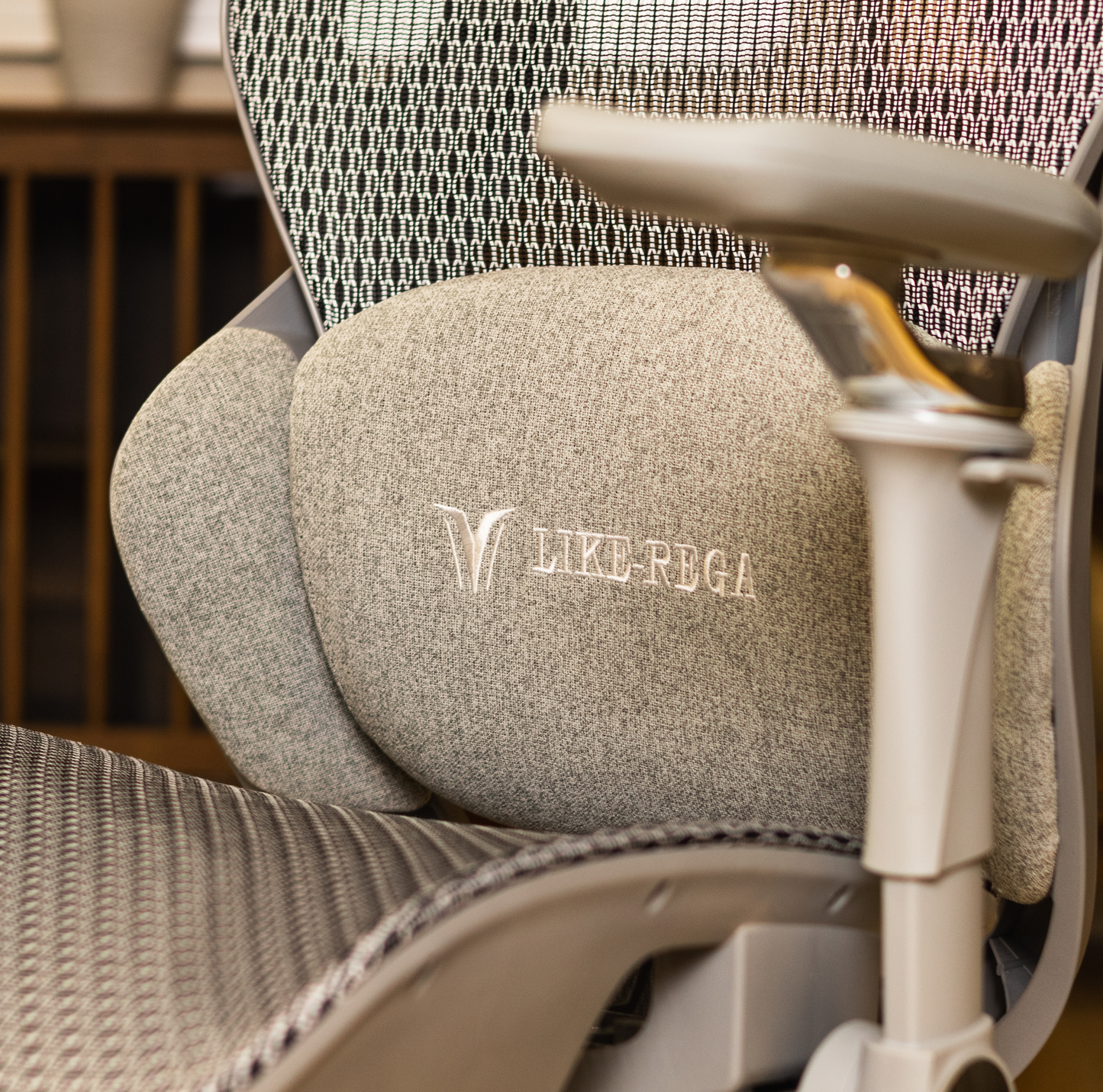 UGL REGA CHAIR